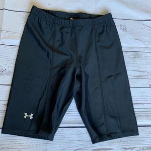 XS, Under Armour, black bike shorts